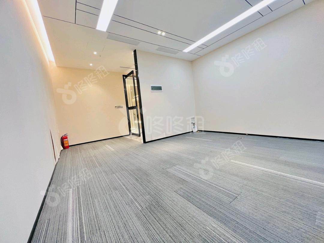 鹏润达大厦(鹏润达商业广场)_132平_精装_办公室开间