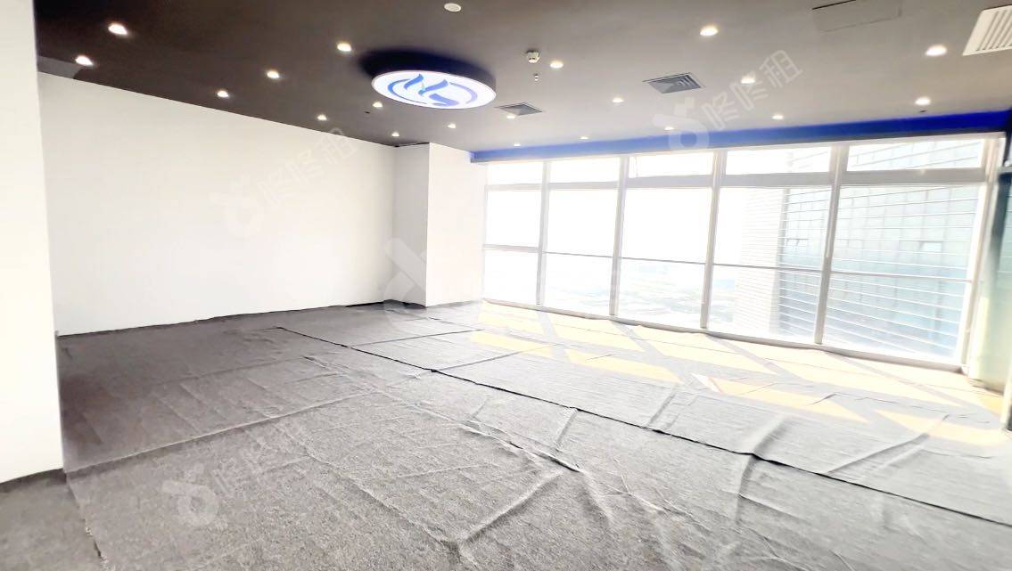 信利康大厦_945平_精装_办公室隔间