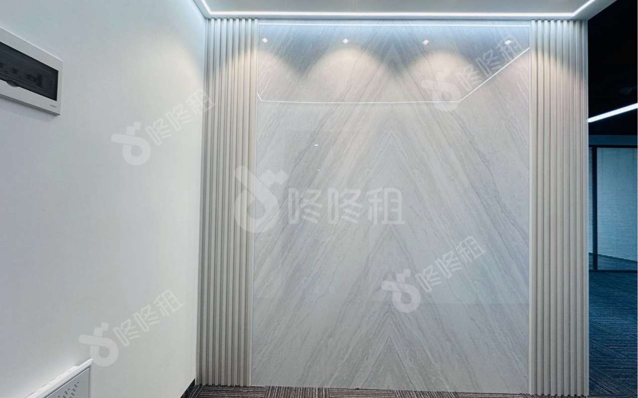 立润富达广场_132平_精装_前台