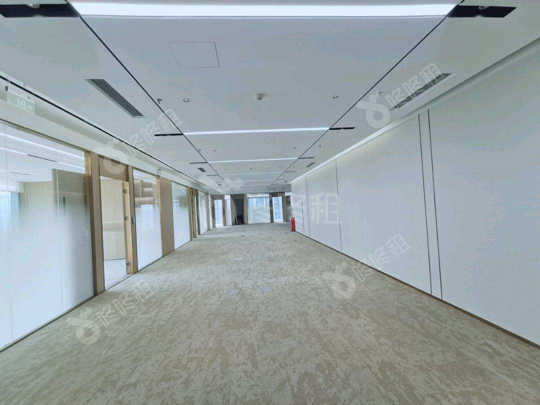 皇庭中心_879平_精装_办公室开间