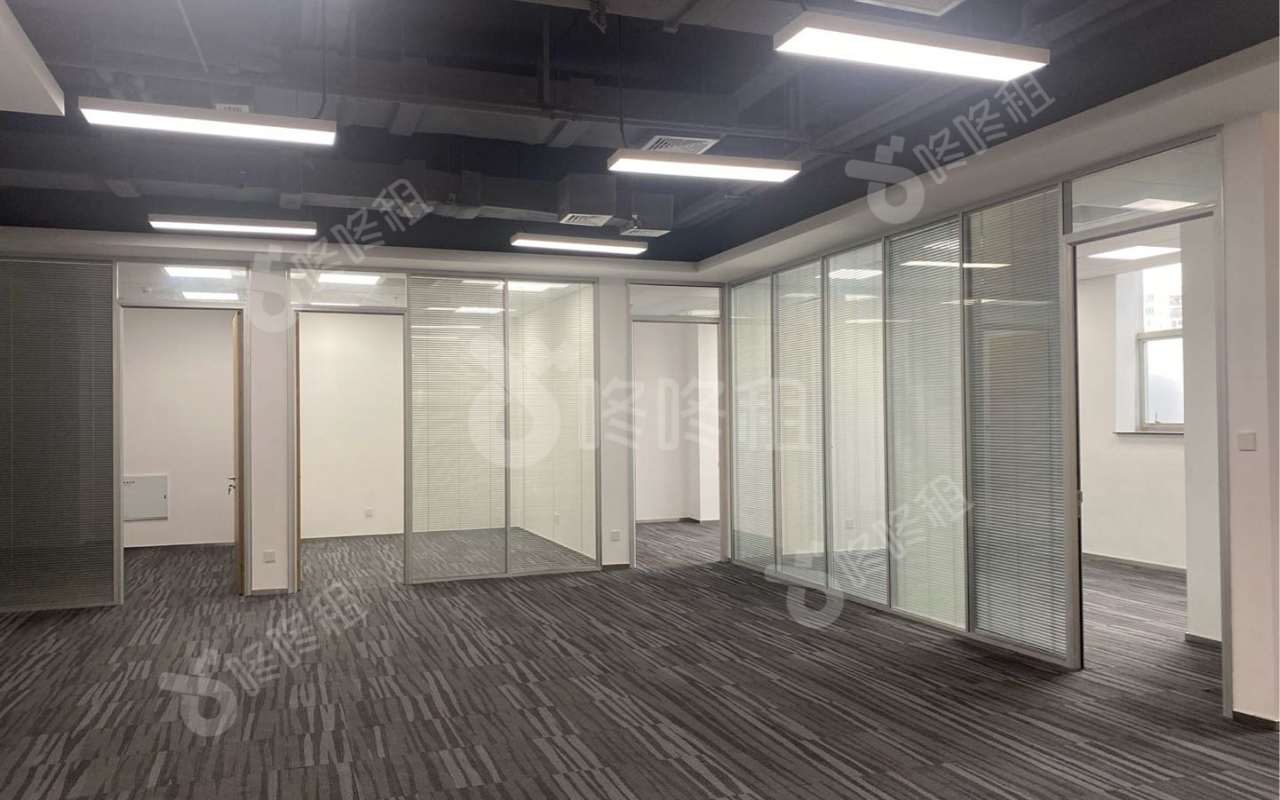 研祥科技大厦_287平_精装_办公室开间