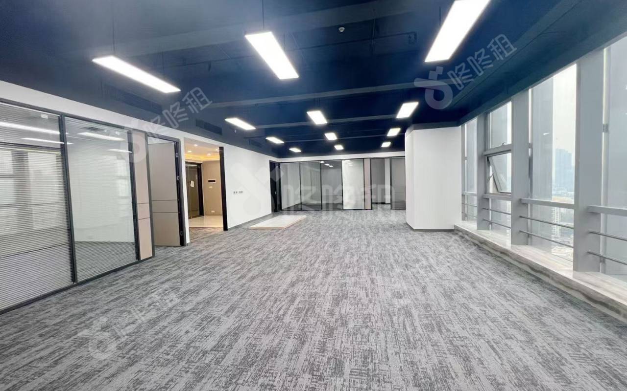 阳光科创中心_292平_精装_办公室开间