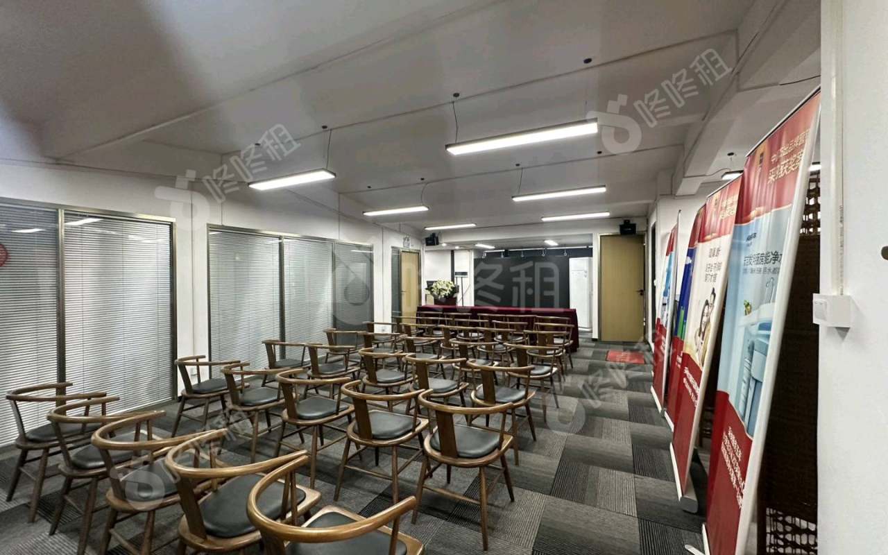 米粒文创园_1200平_精装_办公室开间