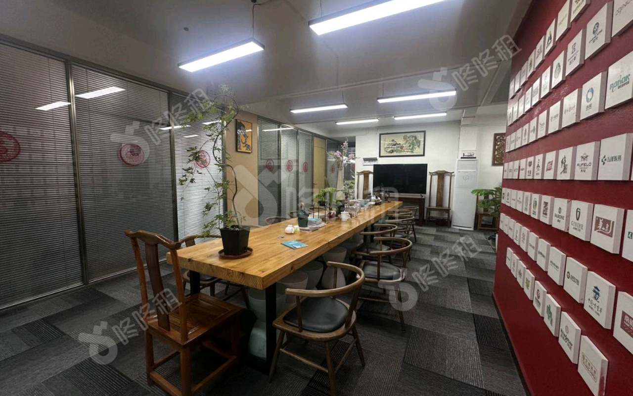 米粒文创园_1200平_精装_办公室开间