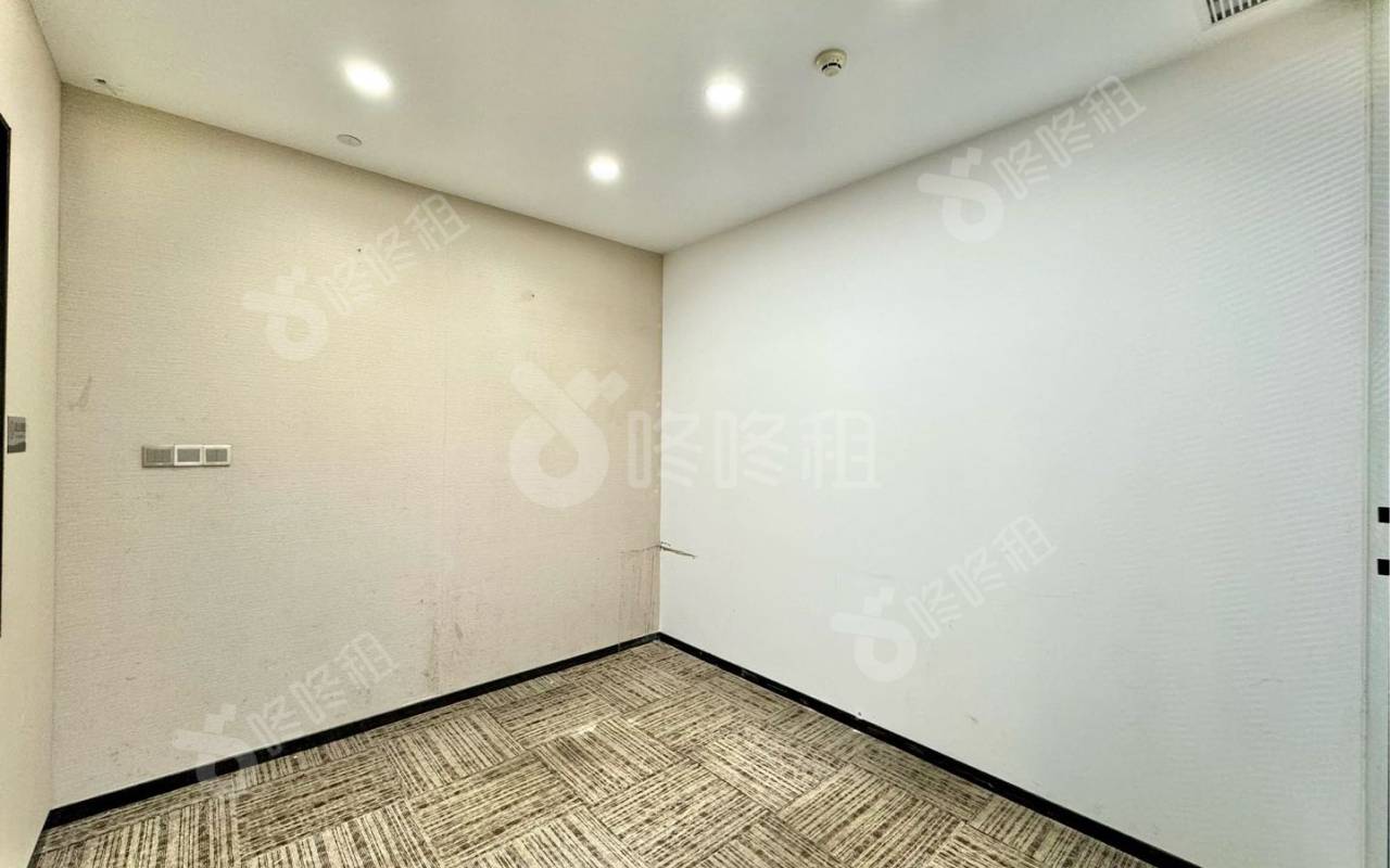 大冲商务中心_491平_精装_办公室隔间