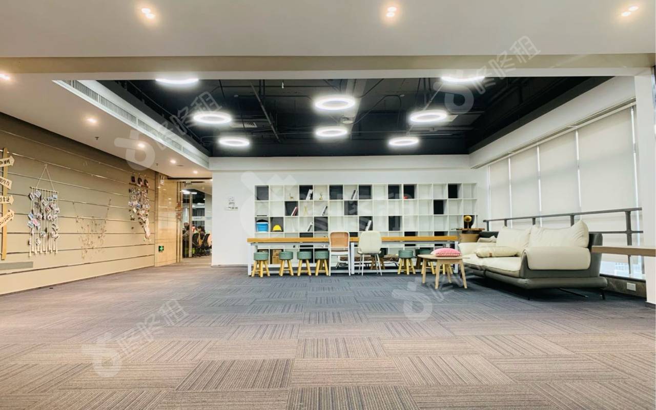 A8音乐大厦_726.5平_精装_办公室开间