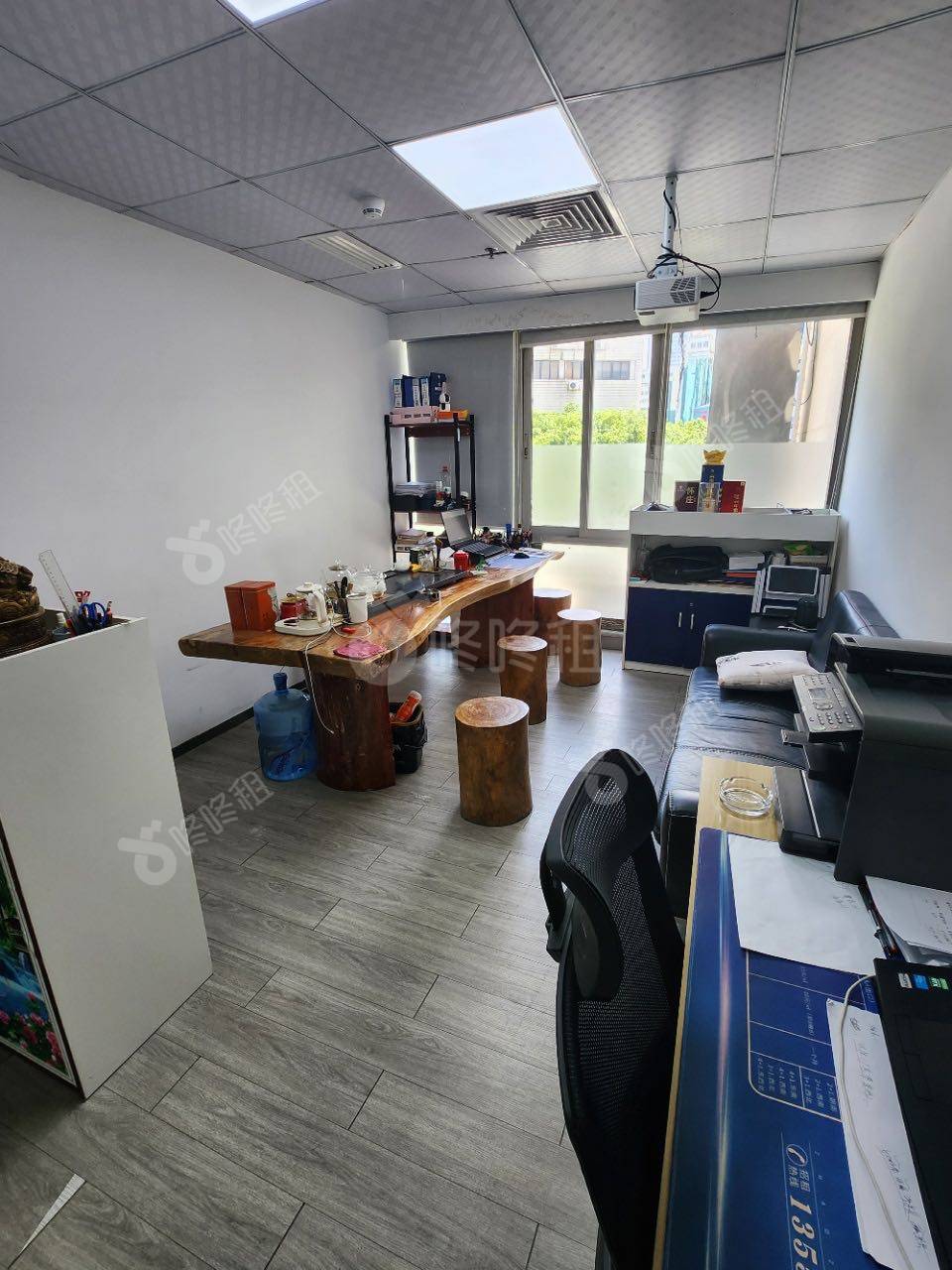 深南花园（裙楼）_40平_精装_办公室开间