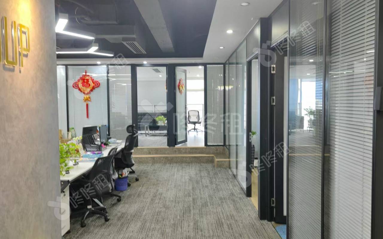 星河世纪大厦_200平_精装_办公室开间