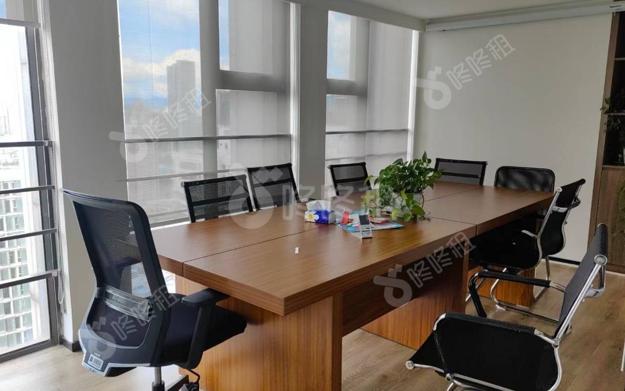 星河世纪大厦_200平_精装_办公室隔间