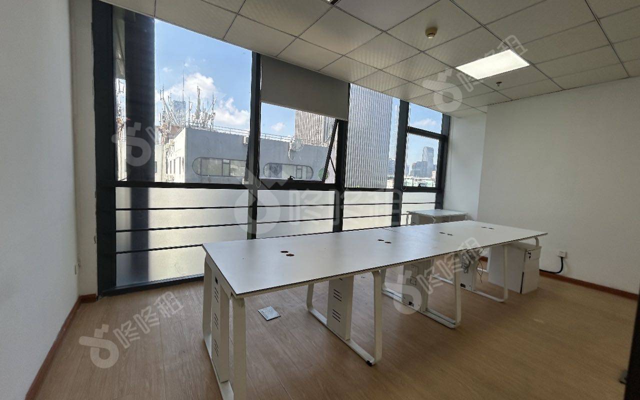 东方科技大厦_230平_豪装_办公室隔间