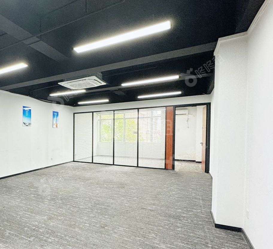 长园新材料港_98平_精装_办公室开间