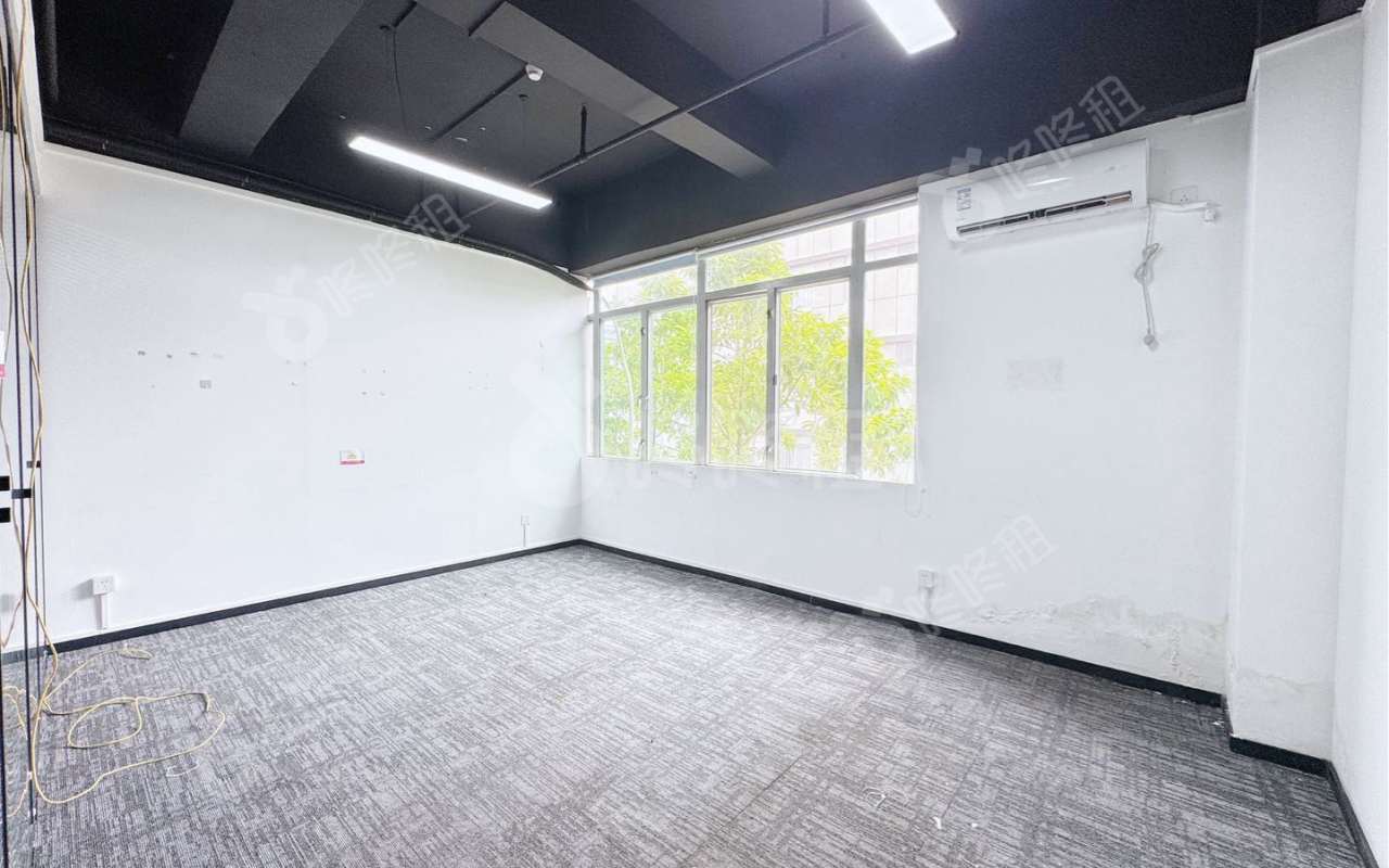 长园新材料港_98平_精装_办公室隔间