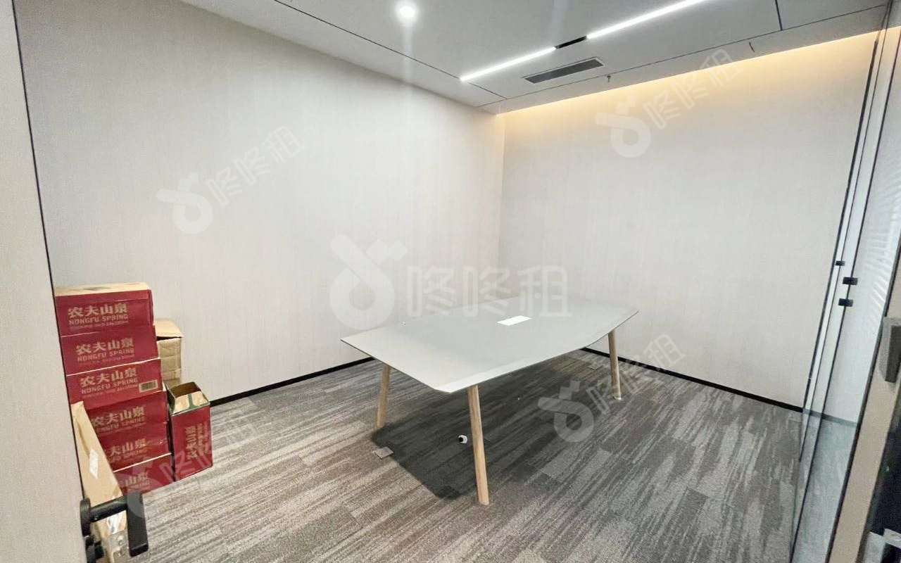 讯美科技广场_210平_精装_办公室隔间