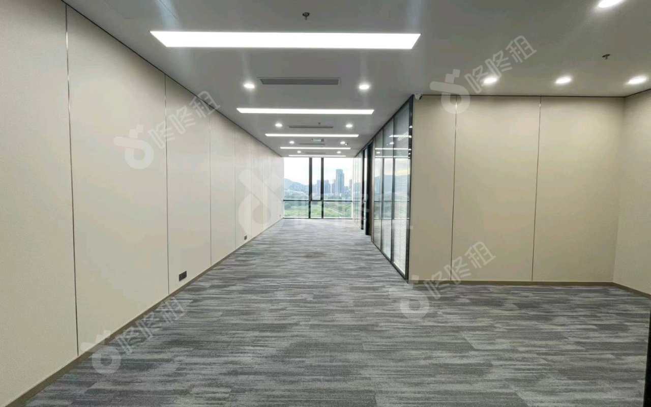龙华设计产业园_190平_精装_办公室开间