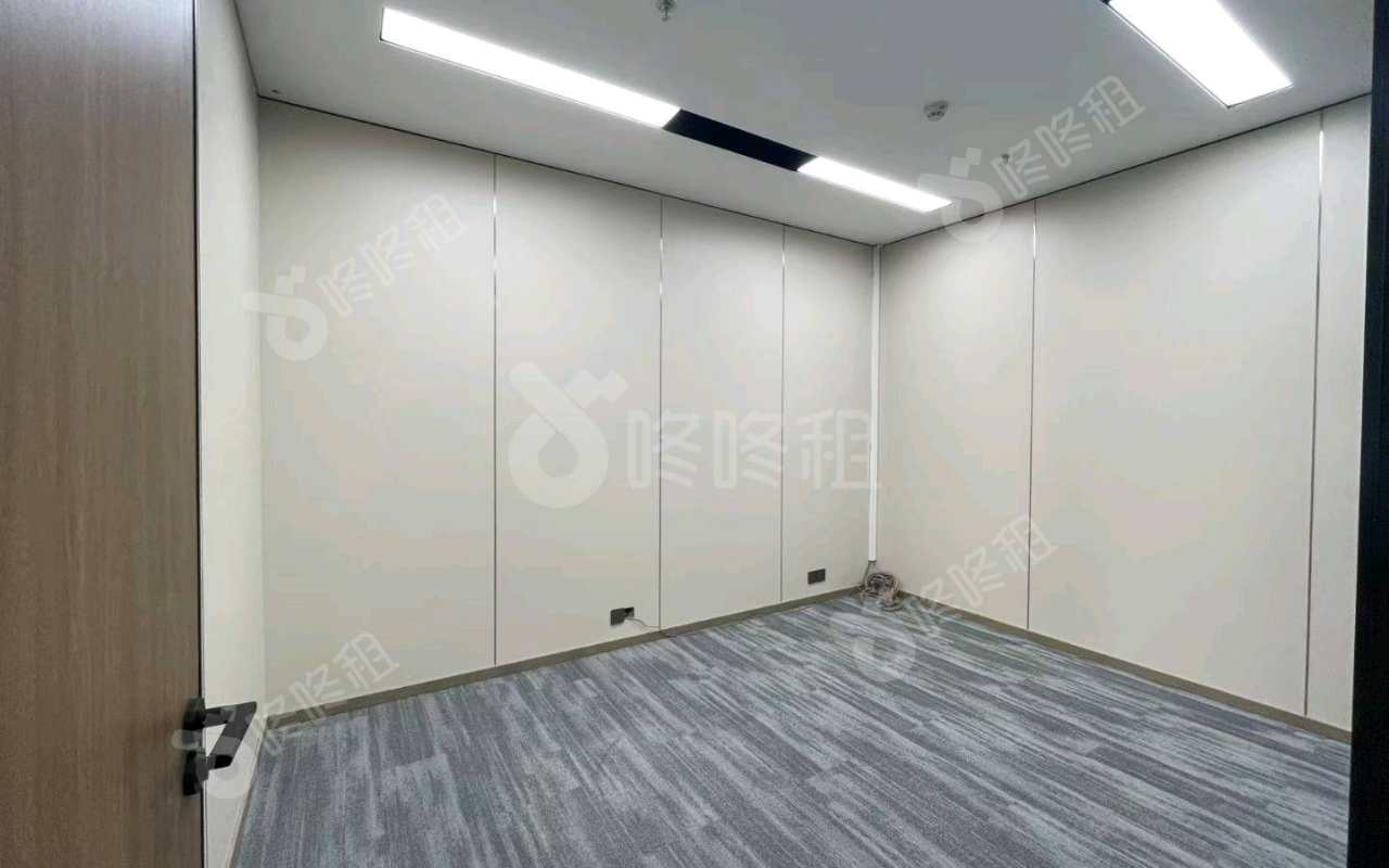 龙华设计产业园_190平_精装_办公室隔间