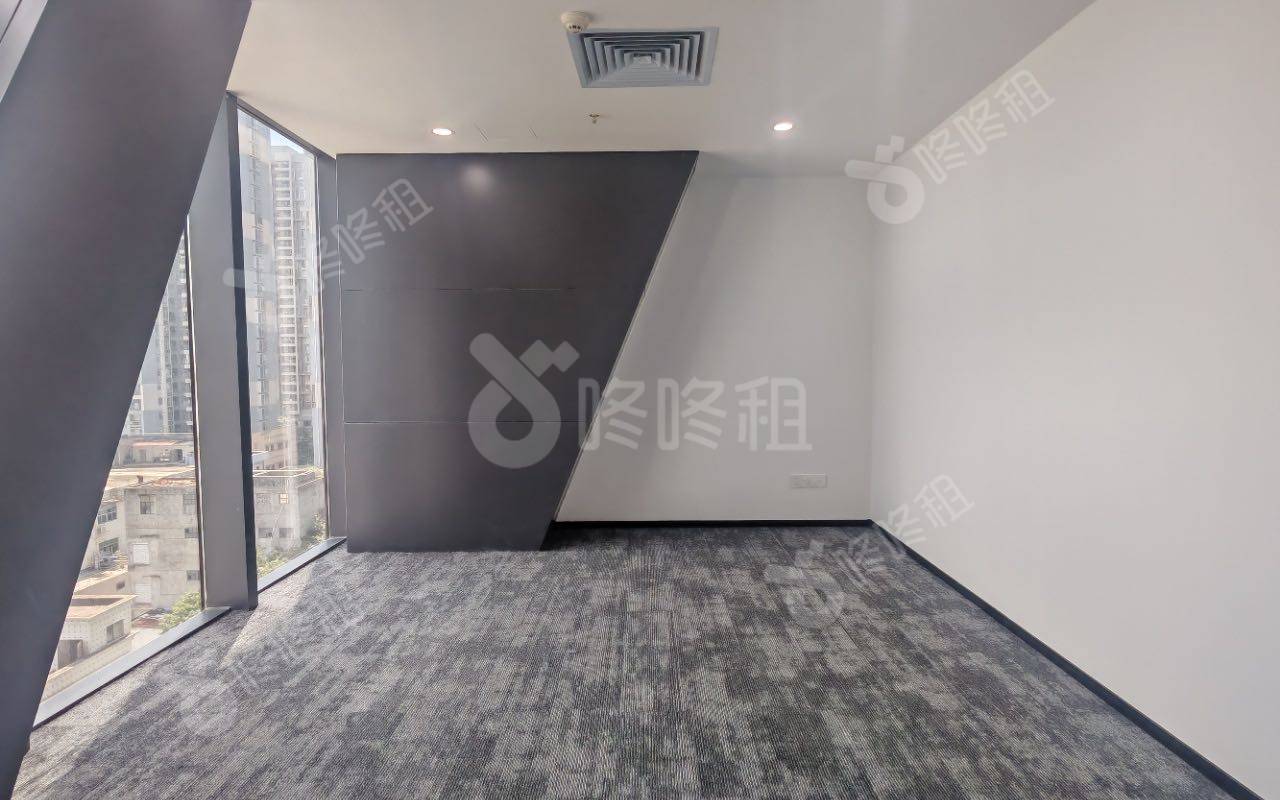 朗峻广场_128.12平_精装_办公室隔间