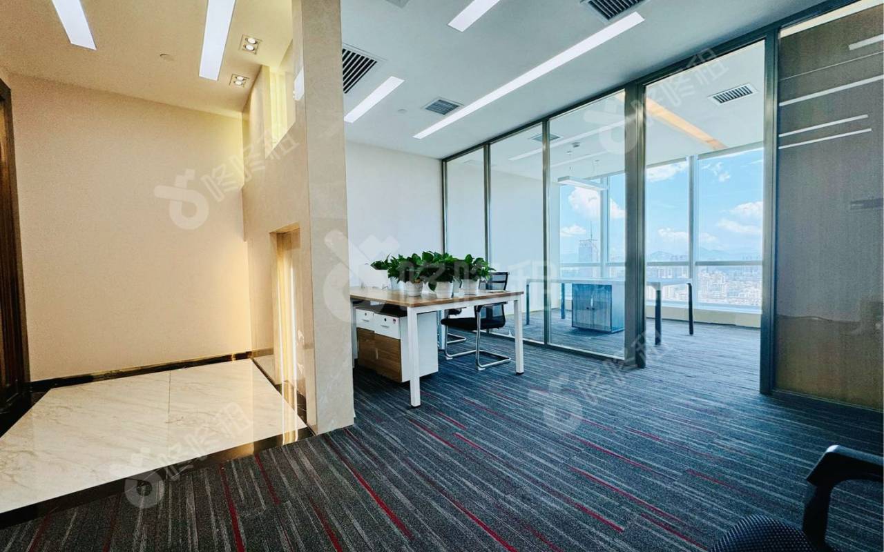 中洲控股中心_168平_豪装_办公室开间