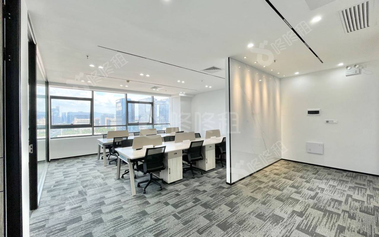 东方科技大厦_230平_豪装_办公室开间