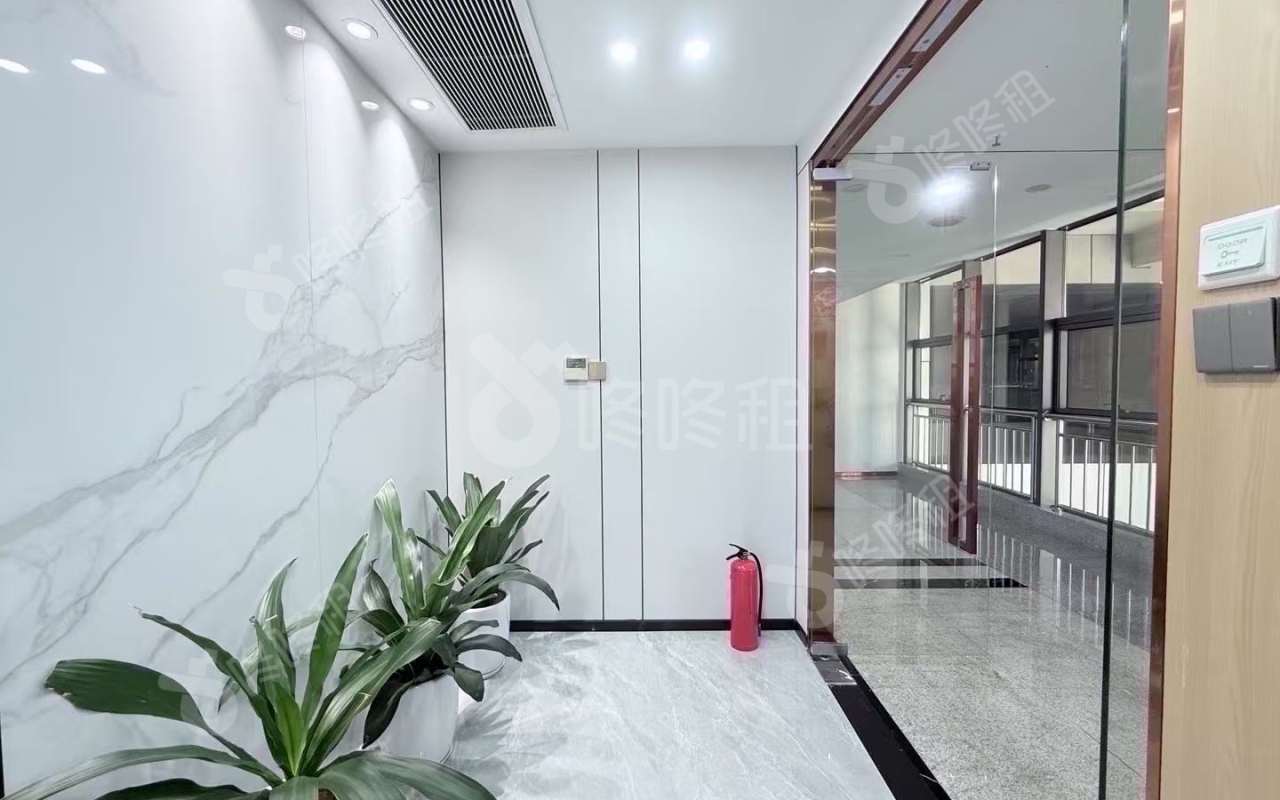 金运世纪大厦_173平_精装_前台