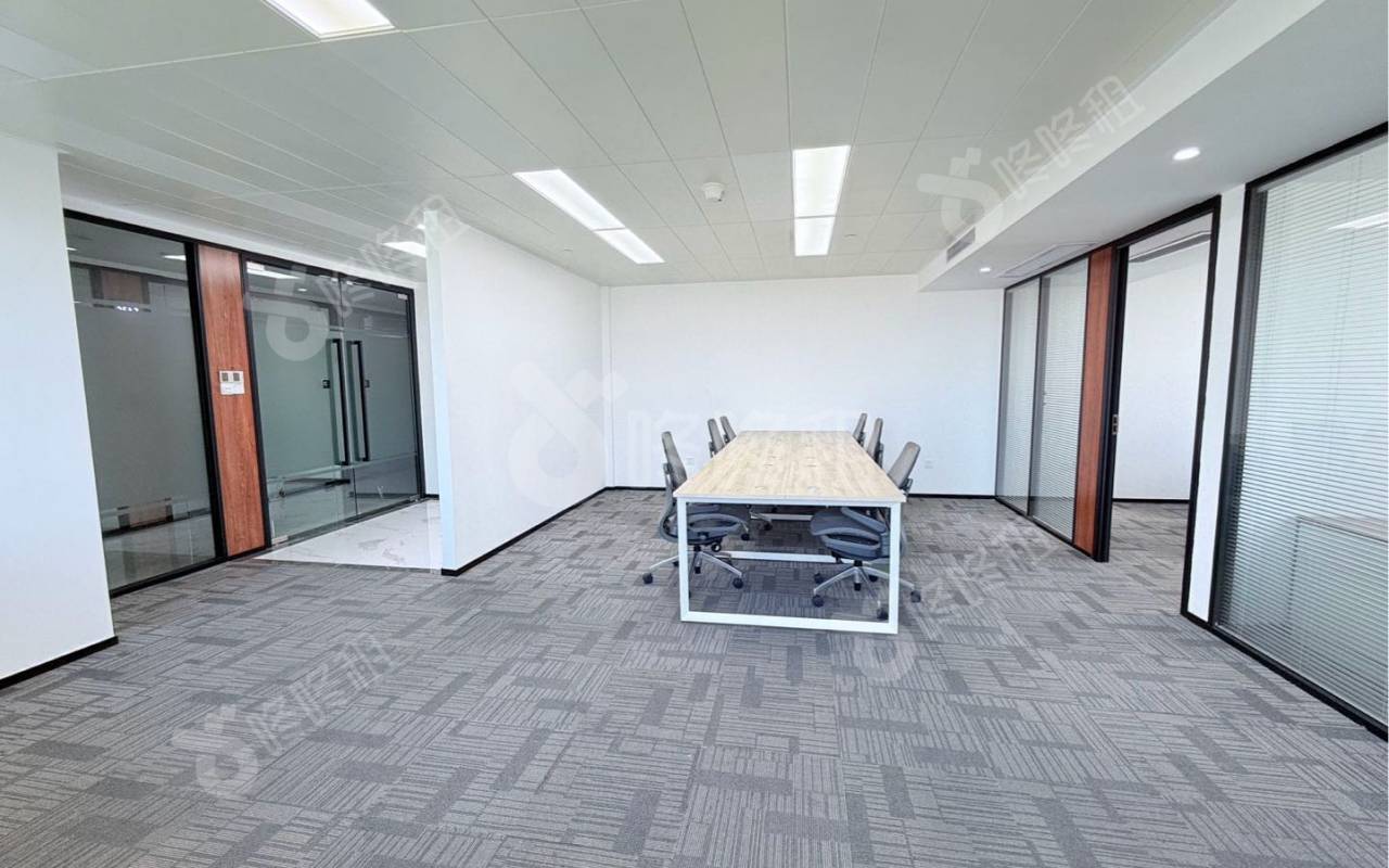 尚美科技大厦_164平_精装_办公室开间