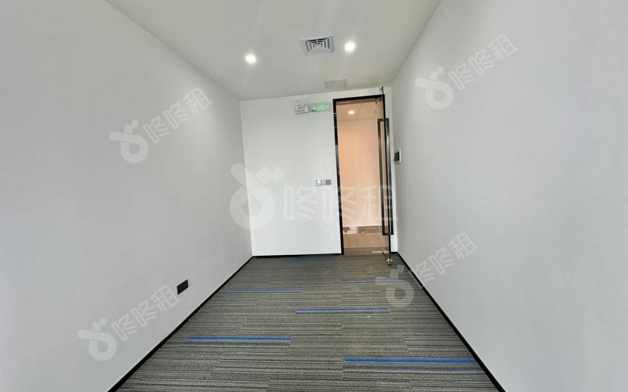 大新时代大厦_100平_精装_办公室开间