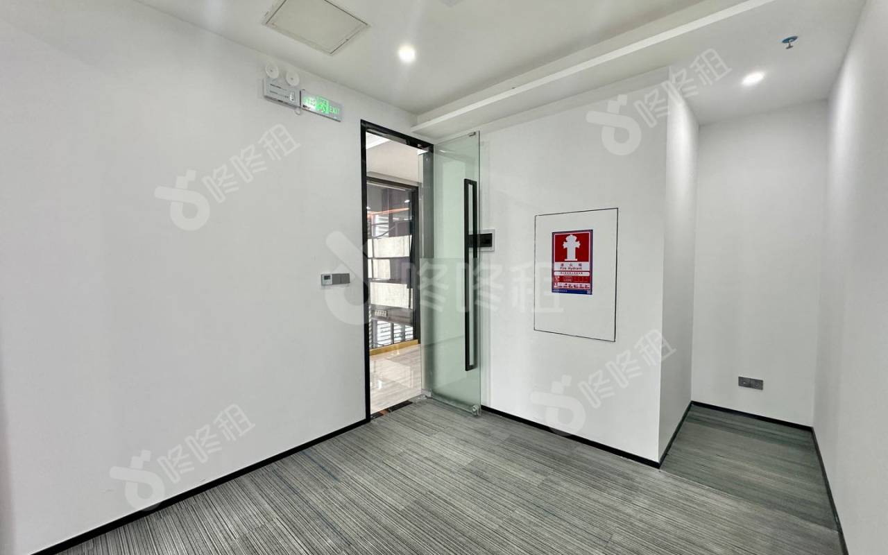 大新时代大厦_70平_精装_办公室开间