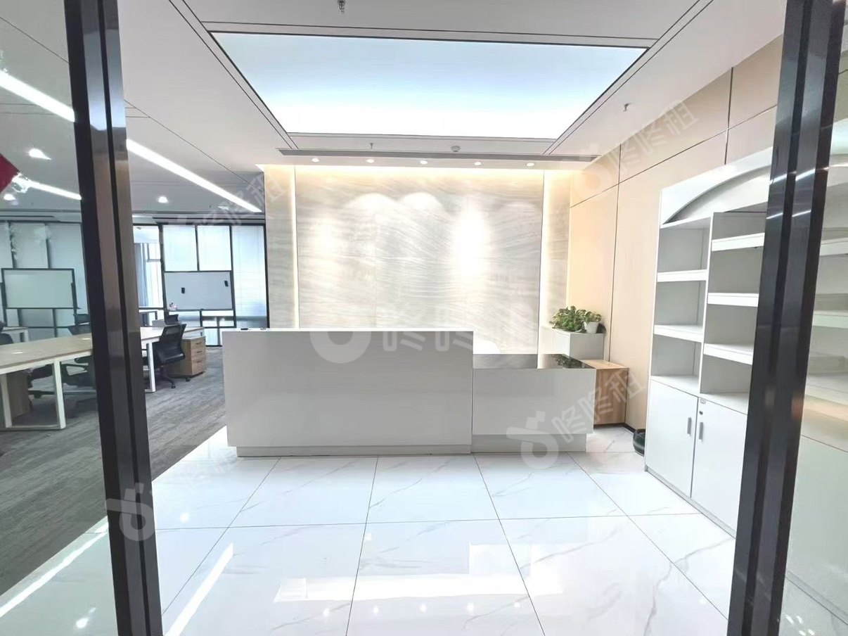 宝中卓越时代广场_360平_精装_前台