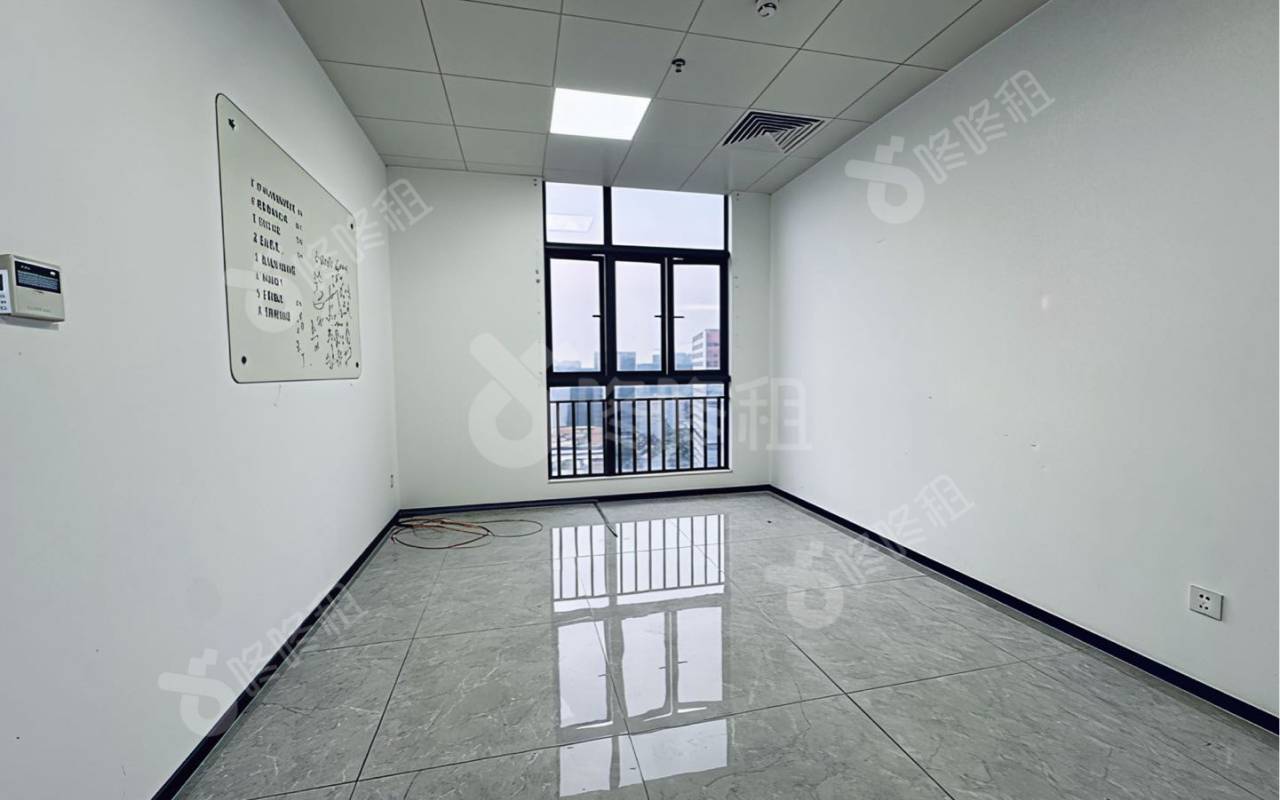 永联智鼎大厦(招商局智慧城)_760平_精装_办公室隔间