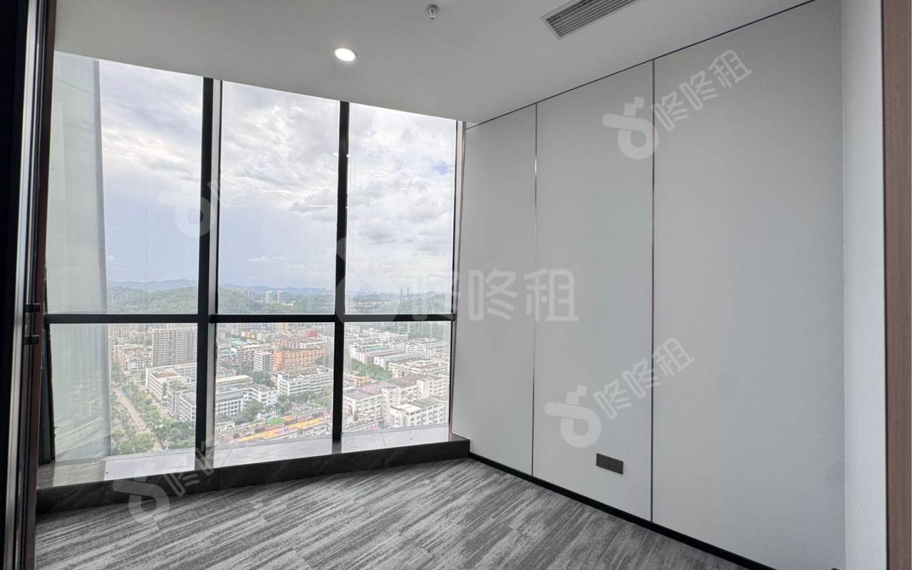 勤诚达大厦_117平_豪装_办公室隔间