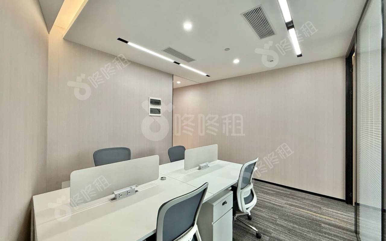 华润置地大厦_78平_精装_办公室开间