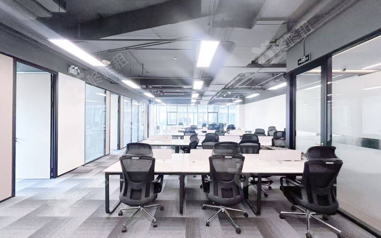 前海科兴科学园(正中华丽中心)_308.19平_精装_办公室开间