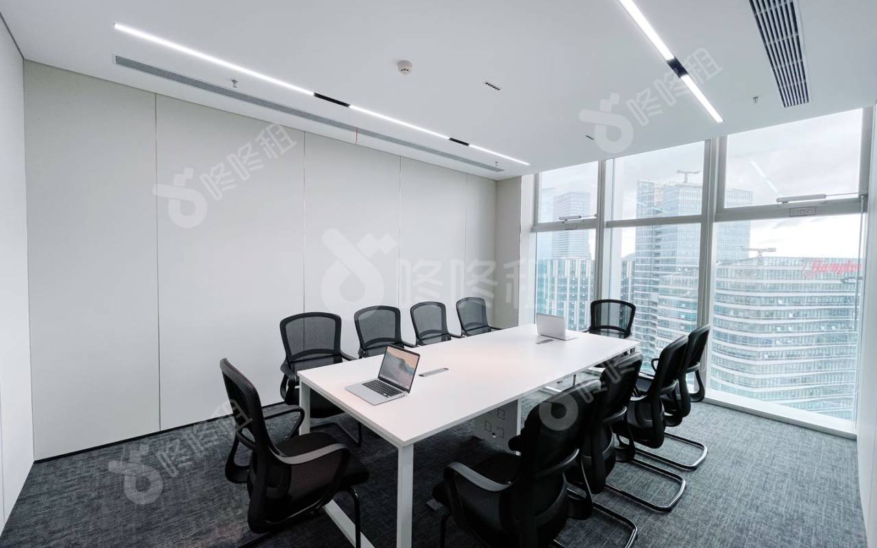 康泰创新广场_608.85平_精装_办公室隔间