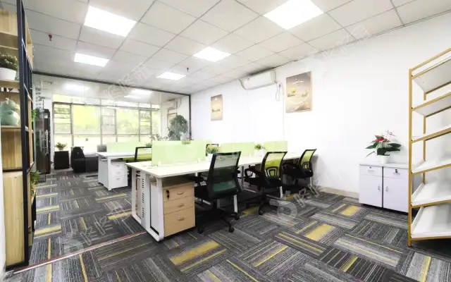 明月花都_157平米_精装_办公室房源出租