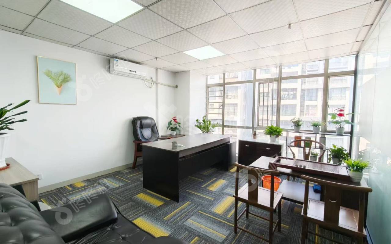 明月花都_148平_精装_办公室隔间