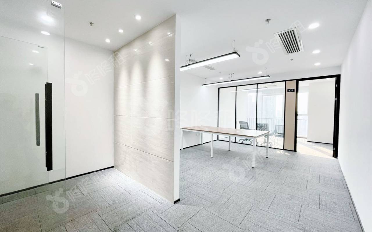 茂业时代广场_103平_精装_办公室开间