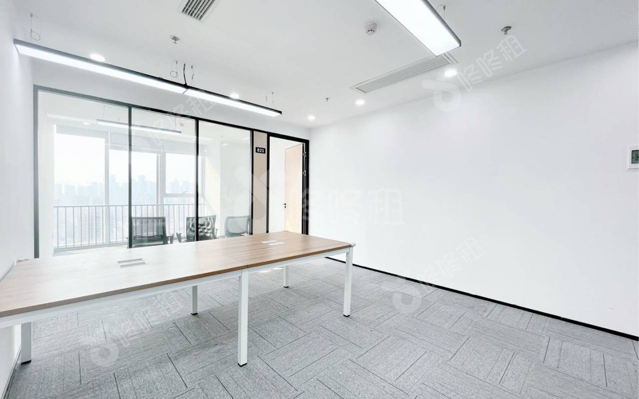 茂业时代广场_103平_精装_办公室开间