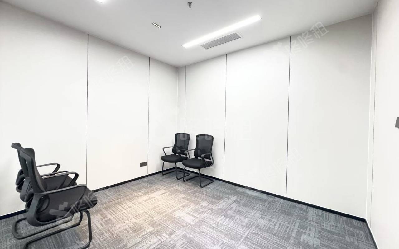 光峰科技大厦_225平_精装_办公室隔间