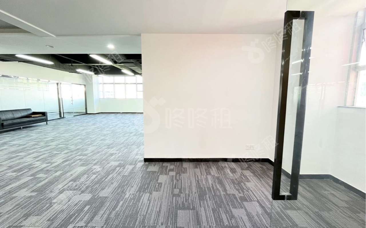高新技术产业园(虚拟大学园)_378平_精装_前台
