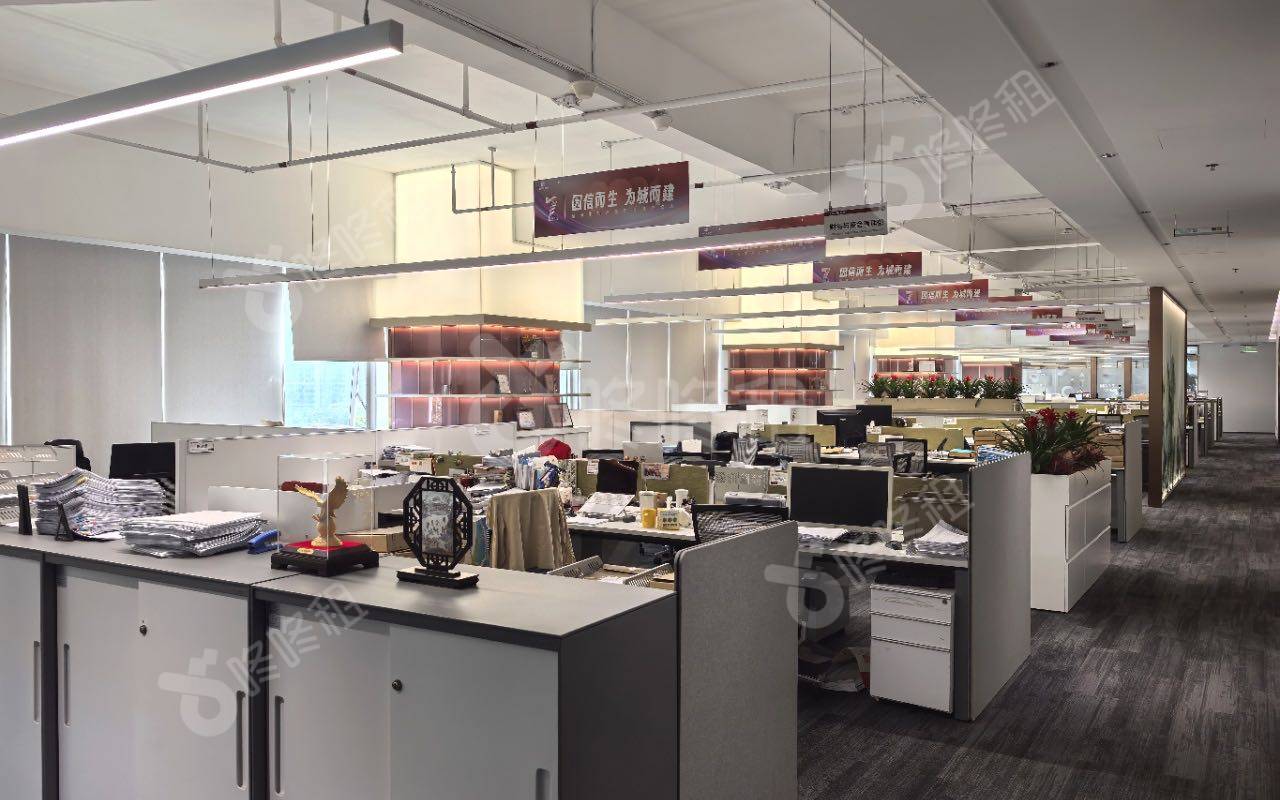 侨城坊_1461平_豪装_办公室开间