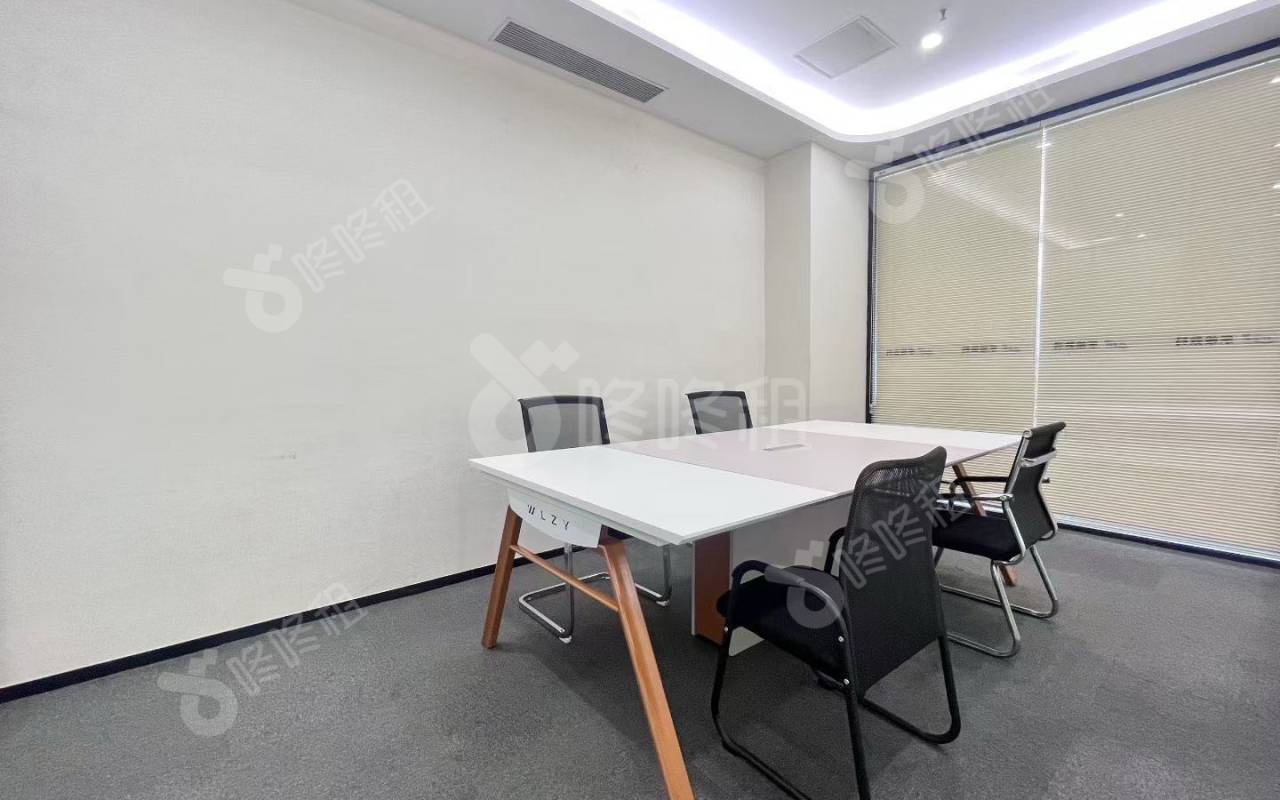 方大城_292平_精装_办公室隔间