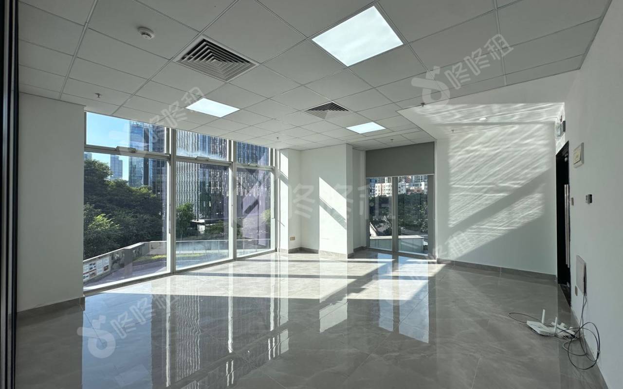 远洋滨海大厦_104平_精装_办公室开间