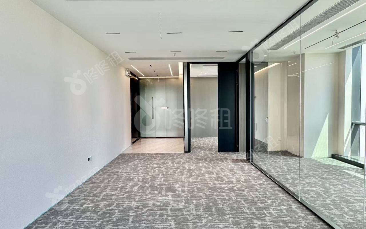 光峰科技大厦_151平_精装_办公室开间