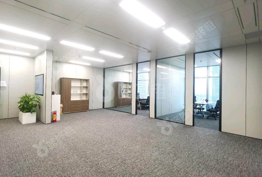 深圳湾SIC超级总部中心_298平_精装_办公室开间