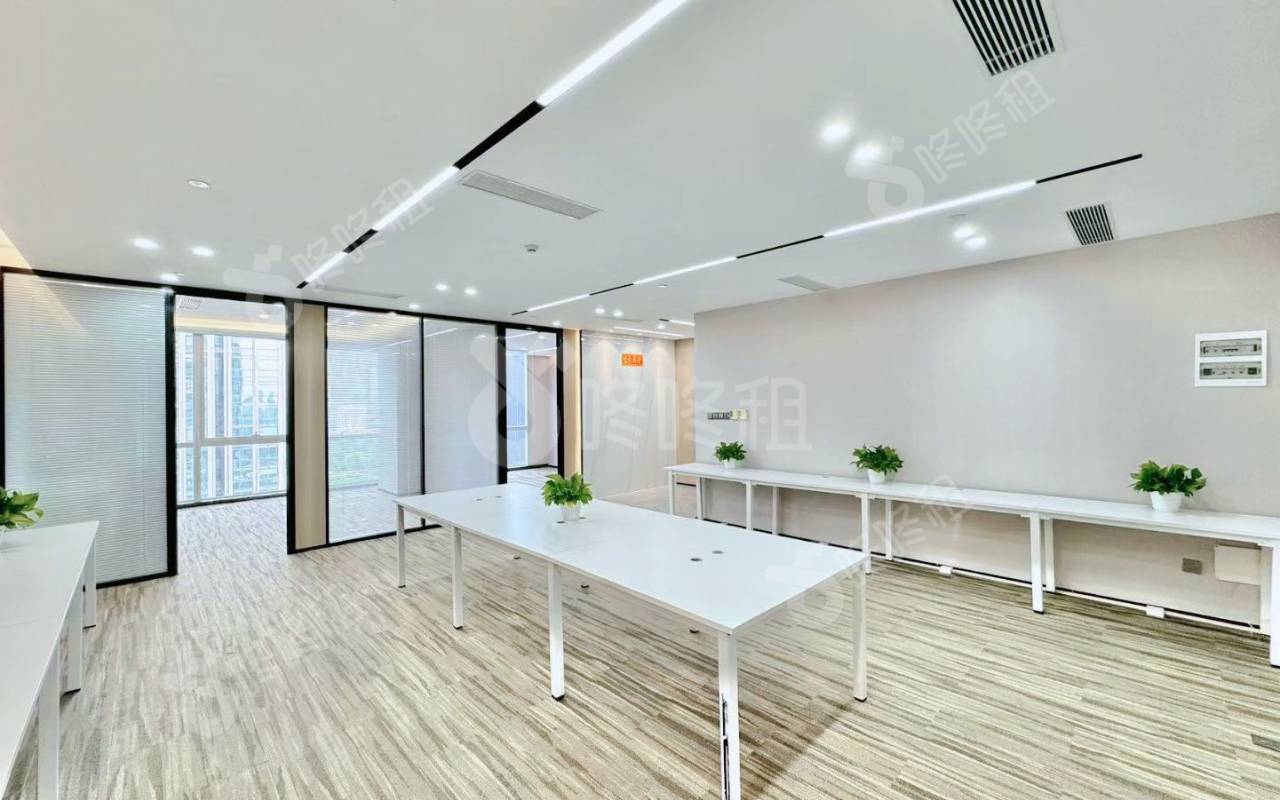 大冲商务中心_119.64平_豪装_办公室开间