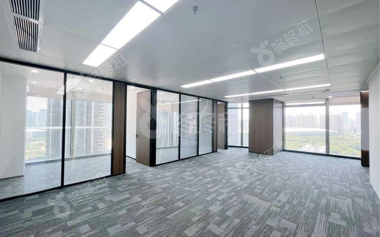 壹方中心_196平_精装_办公室开间