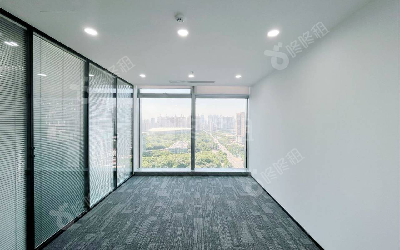 壹方中心_196平_精装_办公室隔间