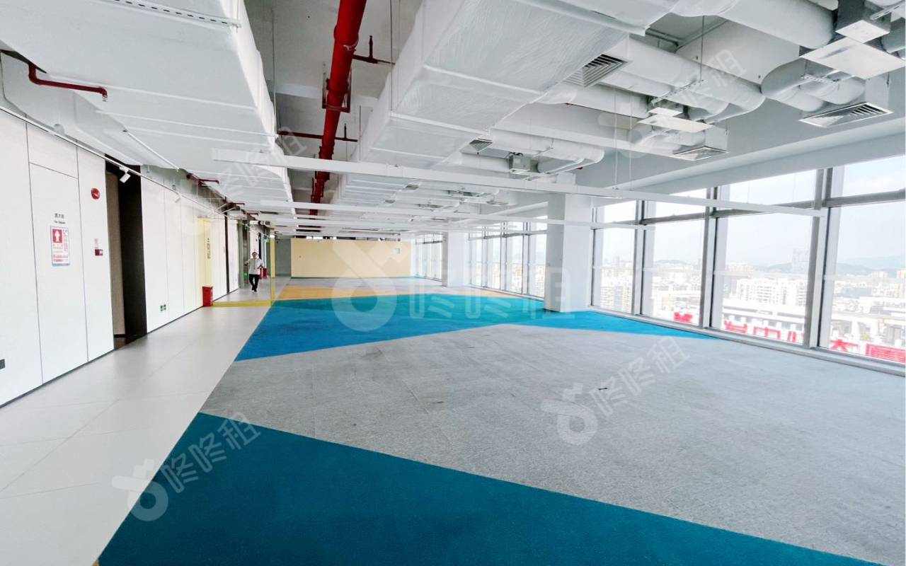 壹方中心_1567平_精装_办公室开间