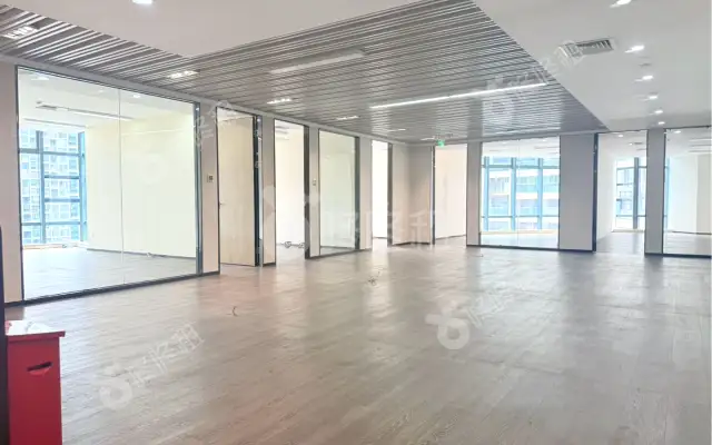 国际西岸商务大厦_1446.41平米_精装_办公室房源出租