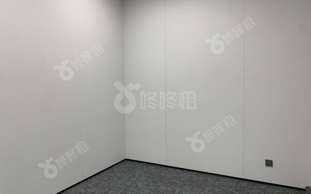 东海国际中心_217平_精装_办公室隔间