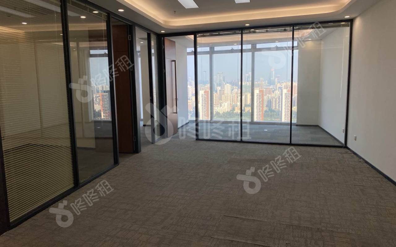 卓越前海壹号_185平_精装_办公室开间